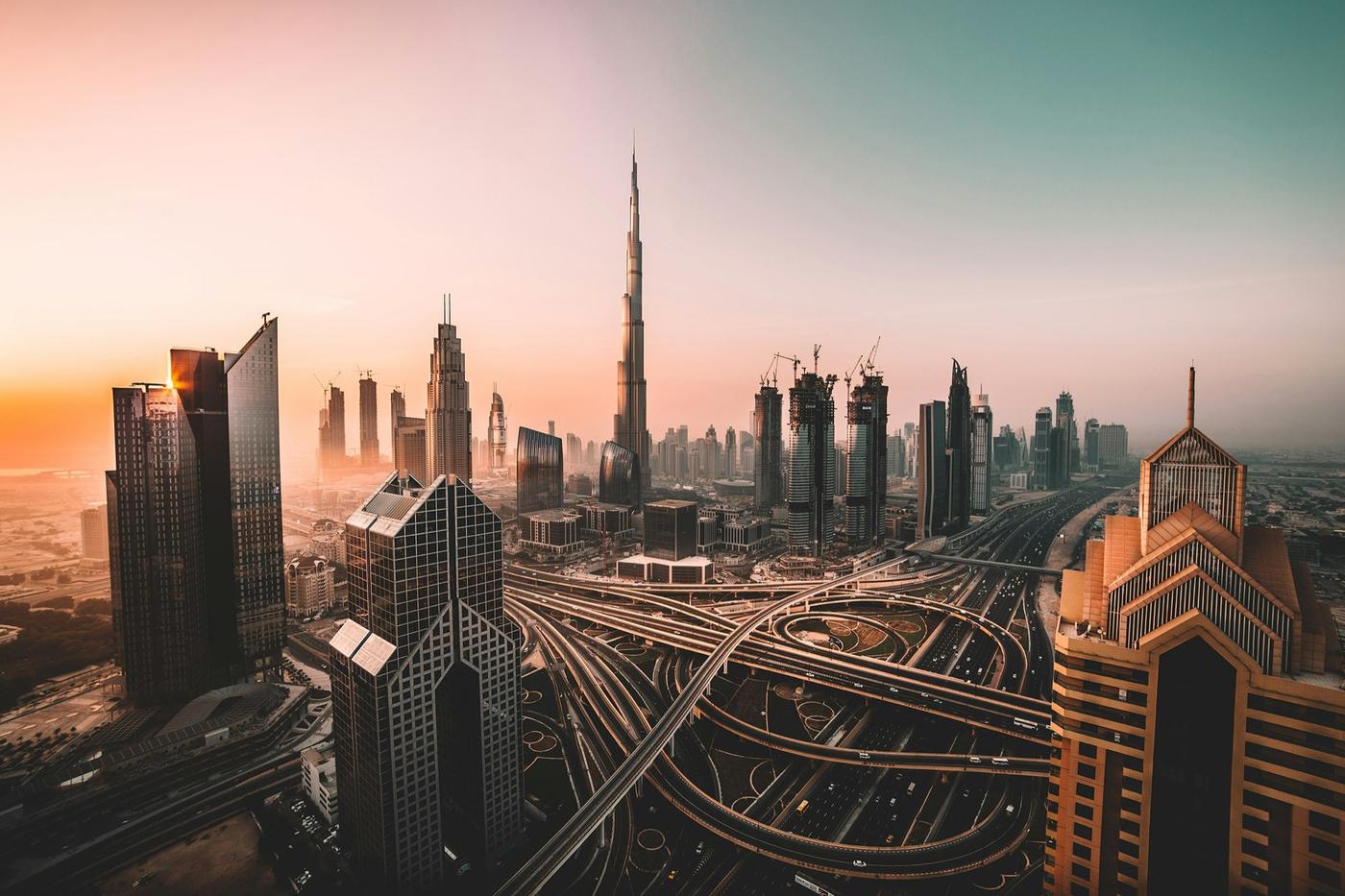 Sheikh Zayed Road and the Burj Khalifa at sunrise